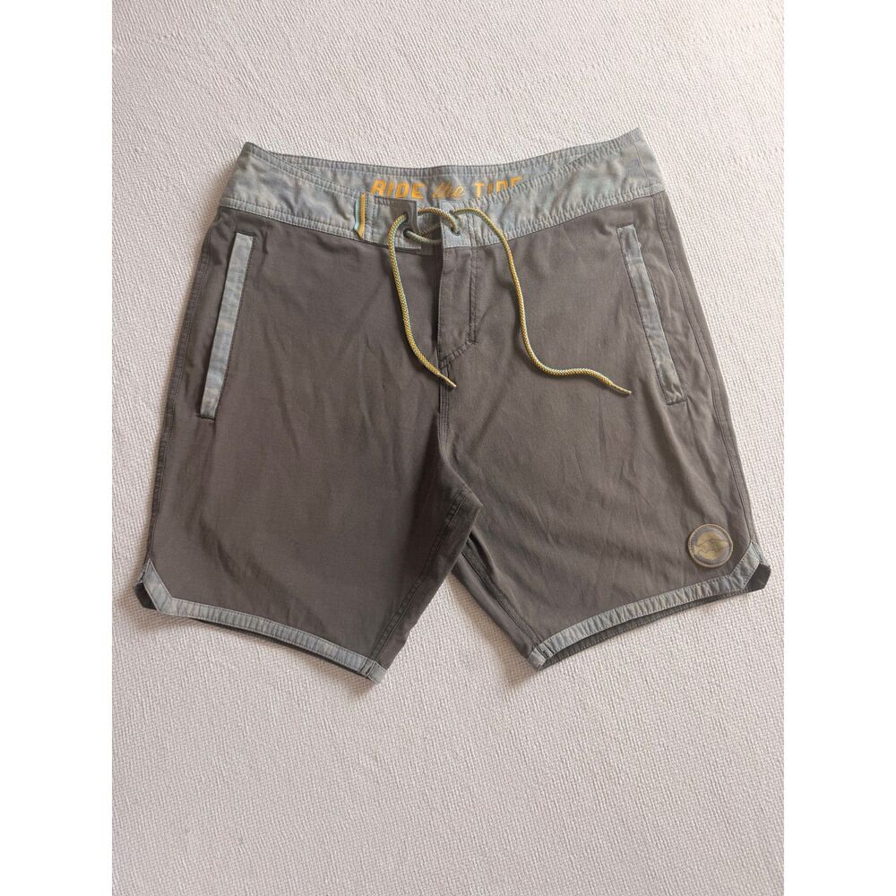 Marsh Wear Ride the Tide Board Shorts Gray men’s 30 Fishing Surf fish gear lake